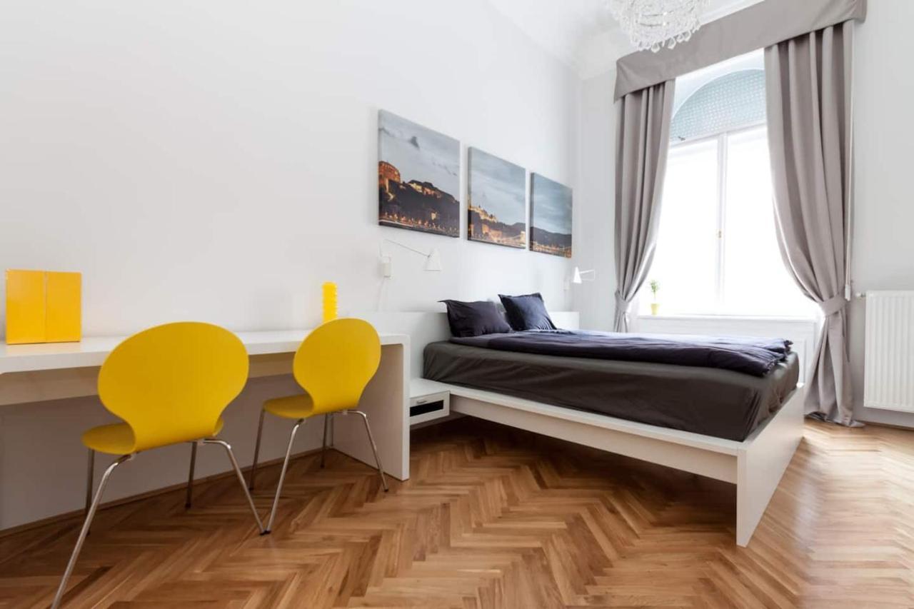 Bpr Sophisticated Astoria Suite With Balcony Budapest Exteriör bild