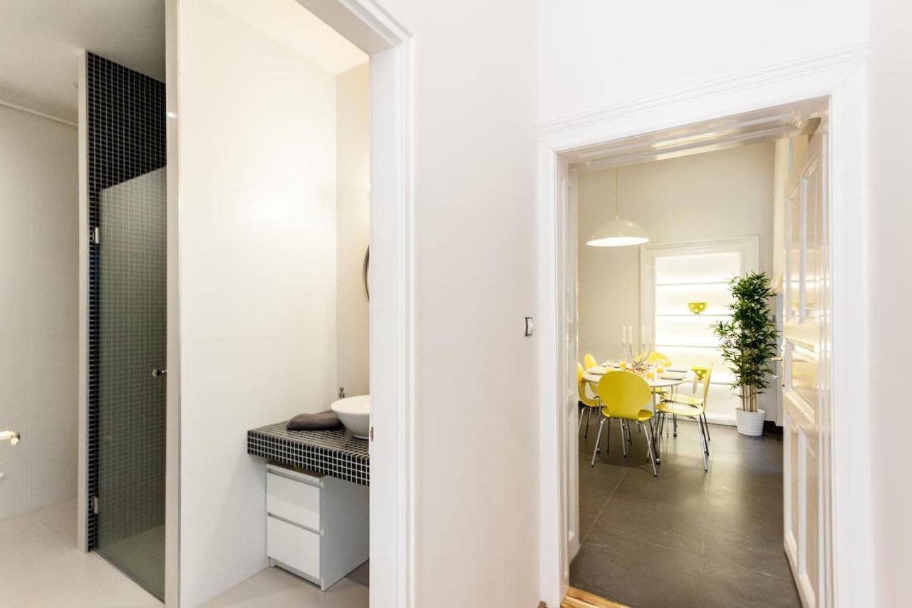 Bpr Sophisticated Astoria Suite With Balcony Budapest Exteriör bild