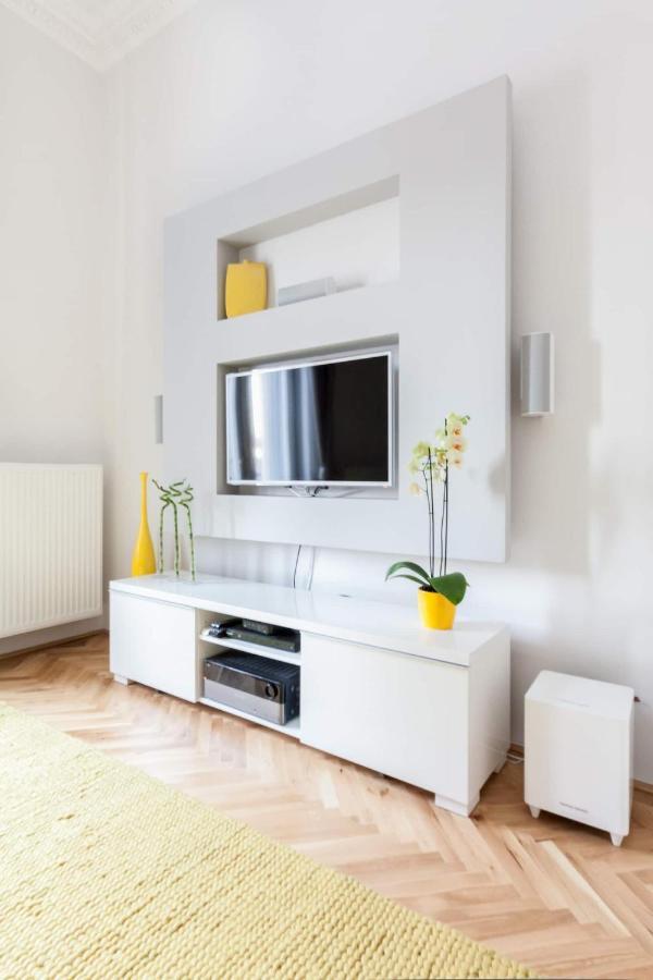 Bpr Sophisticated Astoria Suite With Balcony Budapest Exteriör bild