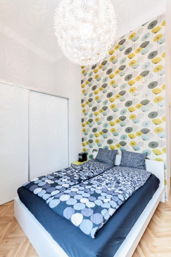 Bpr Sophisticated Astoria Suite With Balcony Budapest Exteriör bild