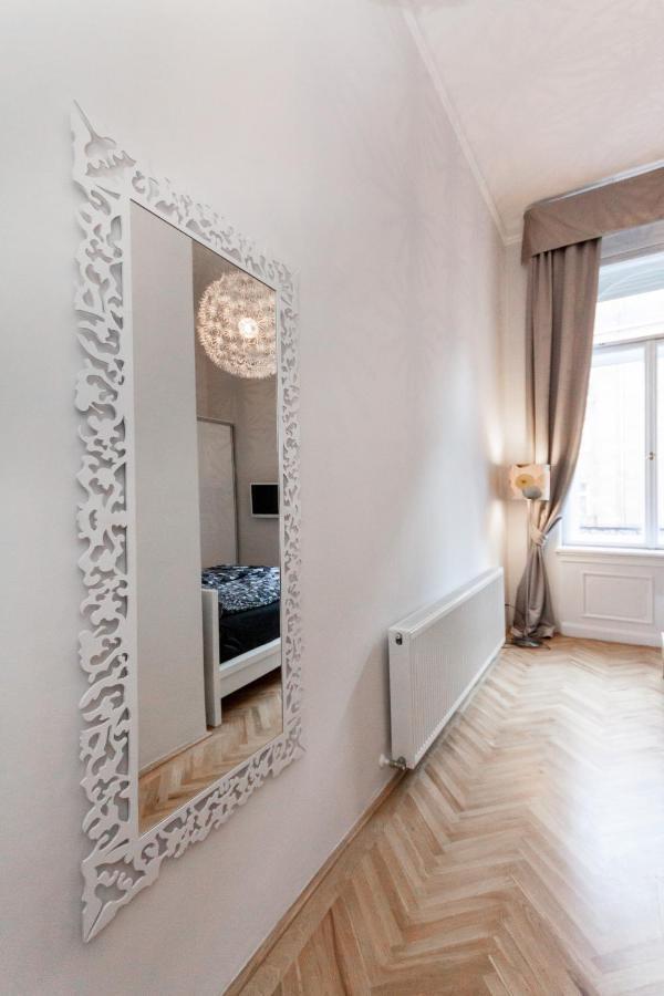 Bpr Sophisticated Astoria Suite With Balcony Budapest Exteriör bild