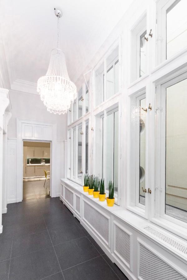 Bpr Sophisticated Astoria Suite With Balcony Budapest Exteriör bild